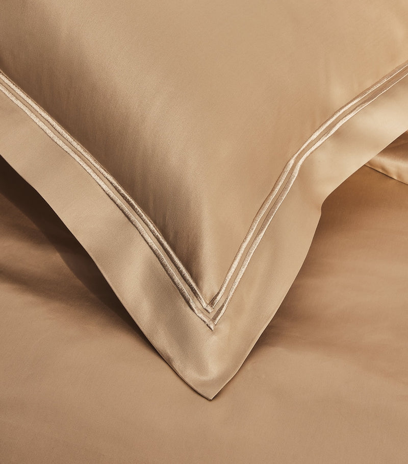 Peter Reed Pendle double flat sheet 230cm x 275cm, imported from the UK