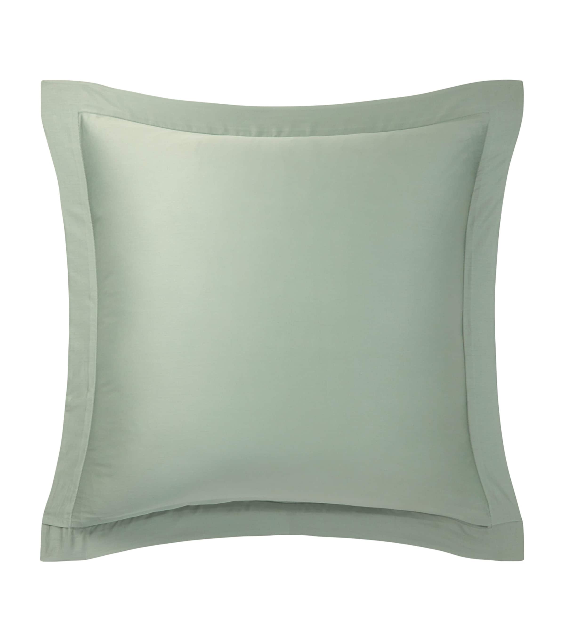 Yves Delorme Triomphe Square Oxford pillowcase 65cm x 65cm (British brand)