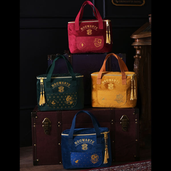 Warner Bros Harry Potter Gryffindor lunch bag, imported from the UK