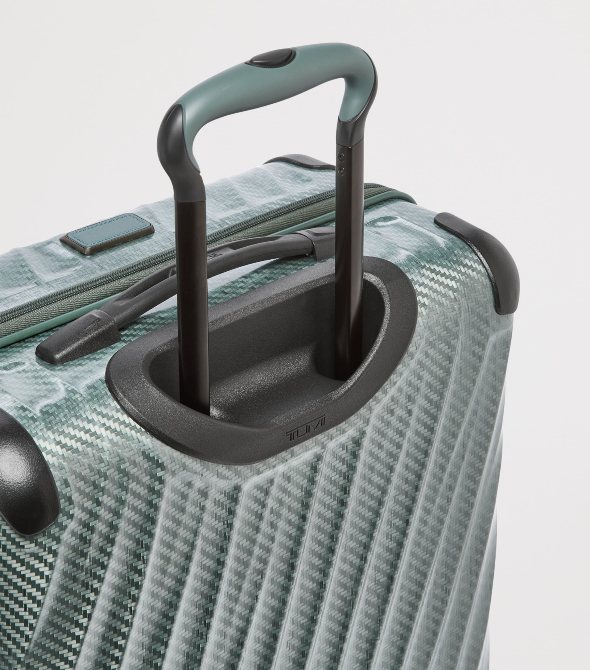 Tumi 19 Degree Lite Continental Cabin Suitcase 55cm (British brand)