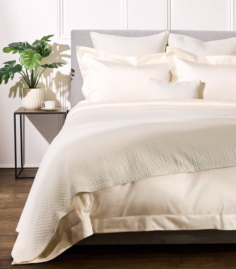 Celso De Lemos king bedspread flat sheet 245cm x 255cm - British product