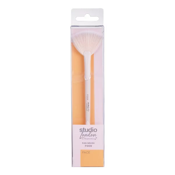 Studio London fan makeup brush with recycled plastic handle - British product