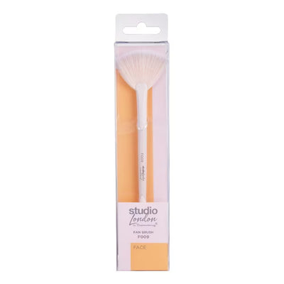 Superdrug Studio London Fan Brush Make-up-Accessoire - Jetzt online bei McGrocer kaufen