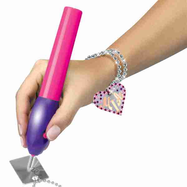 Small World Toys Engrave and Flip metal jewelry kit, UK version