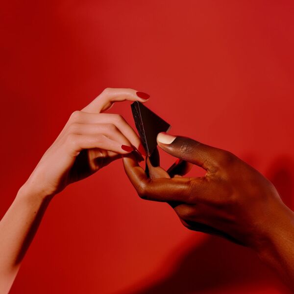 The Oh Collective Date Night Chocolate 50g, UK version