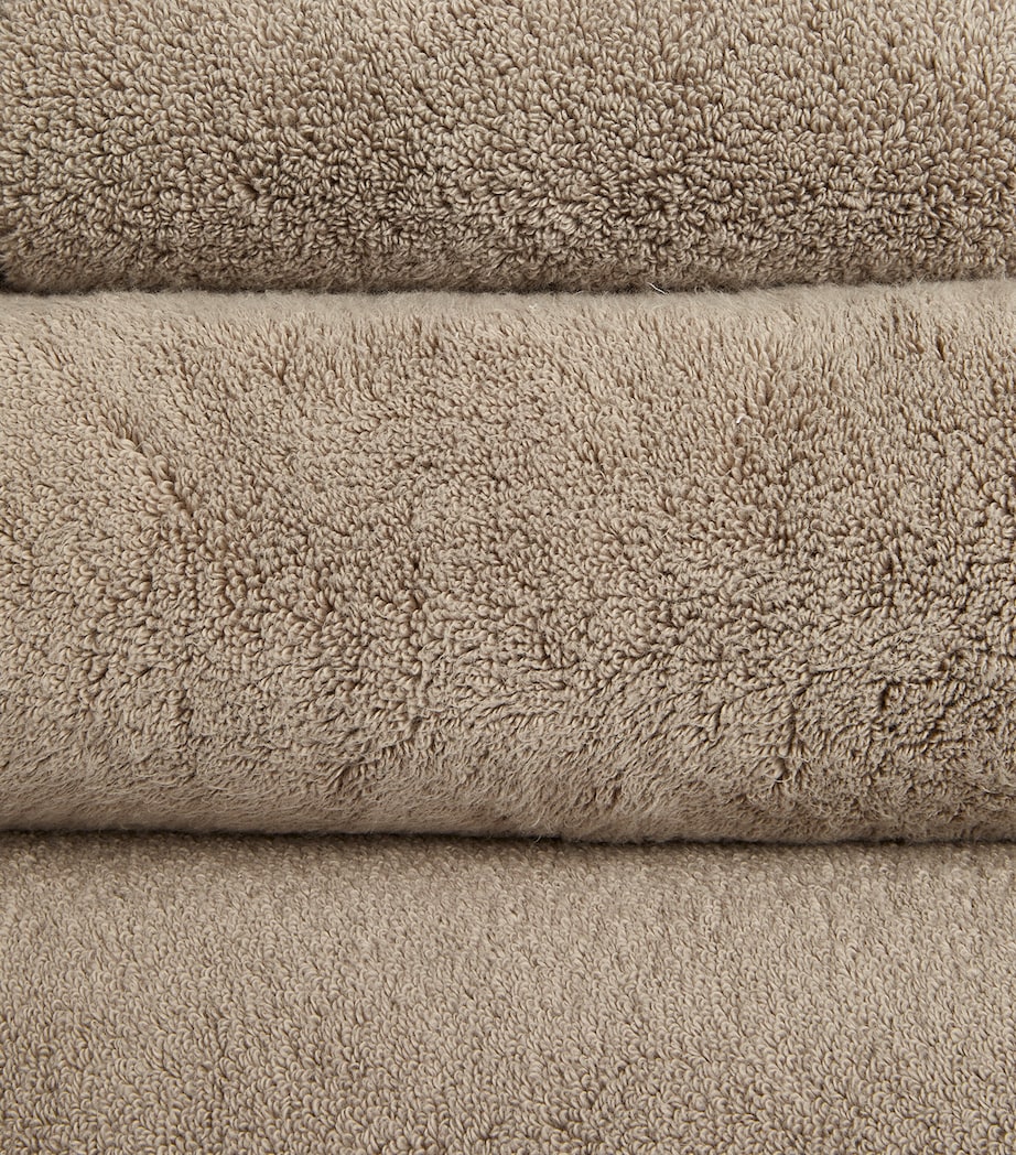 Hamam Olympia hand towel 50cm x 100cm, UK version