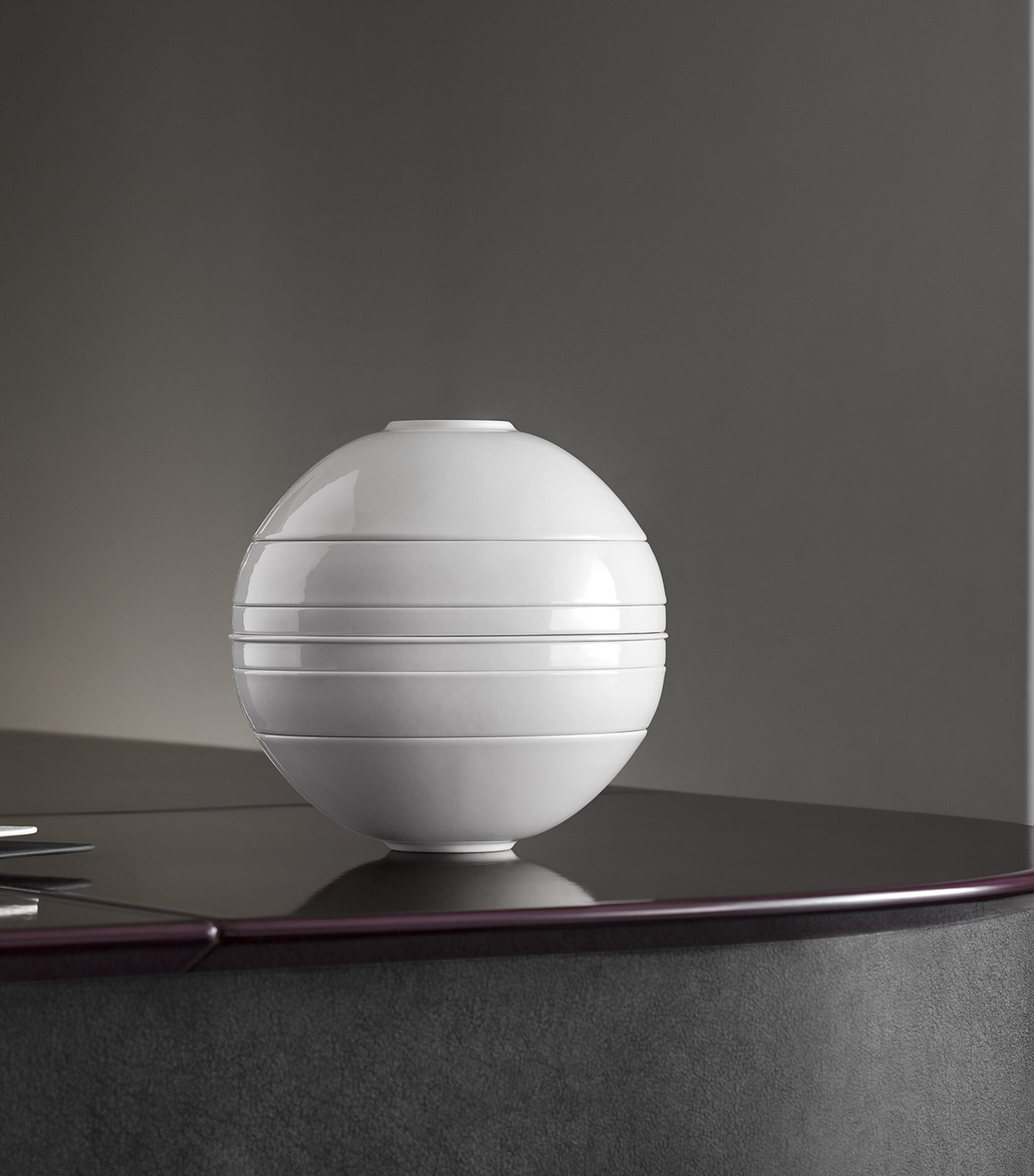 Villeroy & Boch Iconic La Boule porcelain set (British brand)