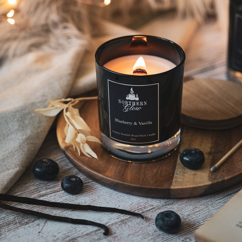 Scented wood wick candle blueberry and vanilla 212g, imported from the UK