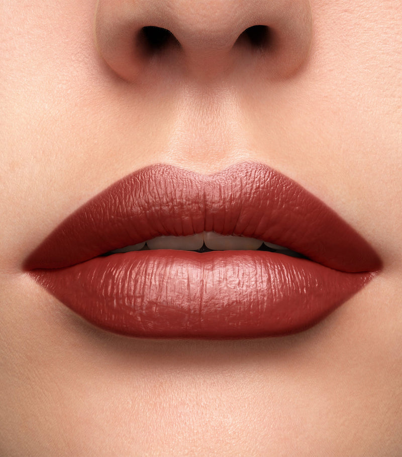 Lancôme cream lipstick with rose oils and hyaluronic acid, UK version