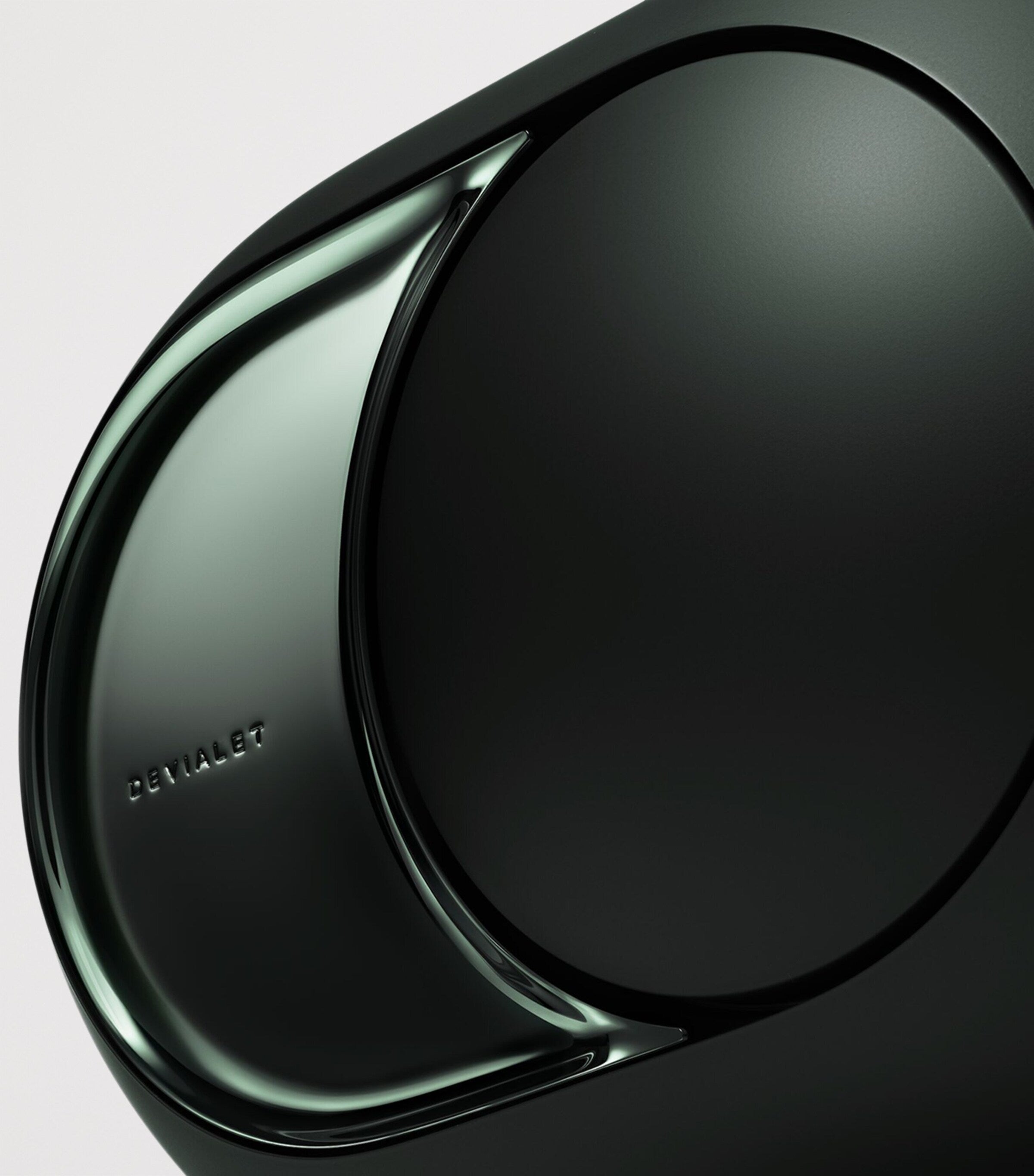 Devialet Phantom Ultimate 108 dB speaker - British product