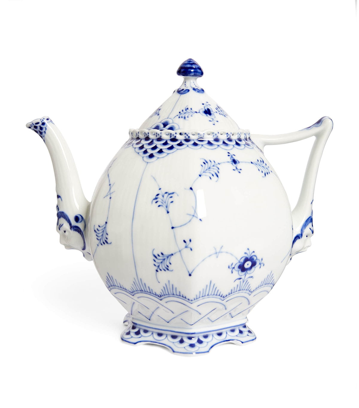 Royal Copenhagen Blue Fluted Full Lace teapot 1L, imported from the UK