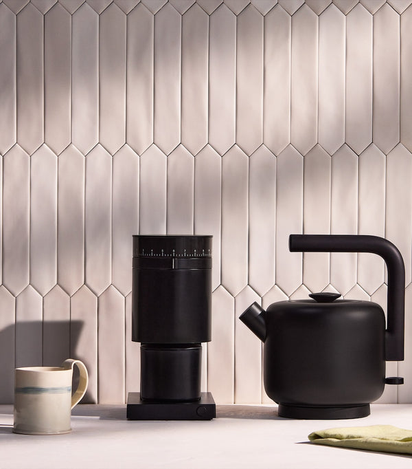 1.5L Electric Kettle with Stainless Steel Body and Drip-Free Spout