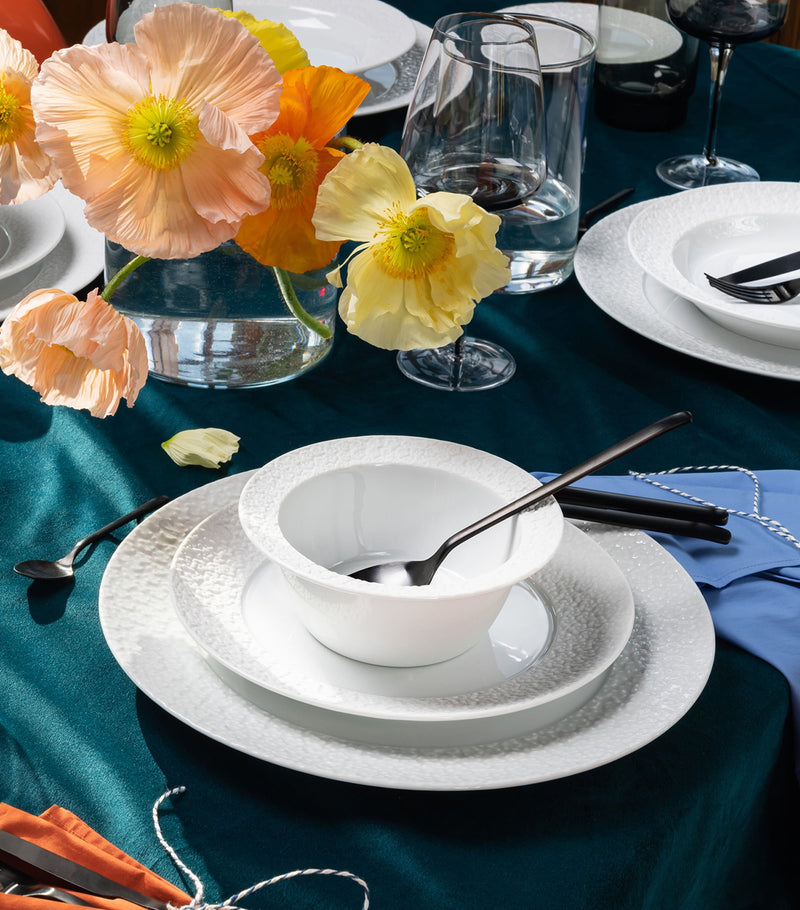 Oval Charger Plate with Snowball Blossom Design 33cm