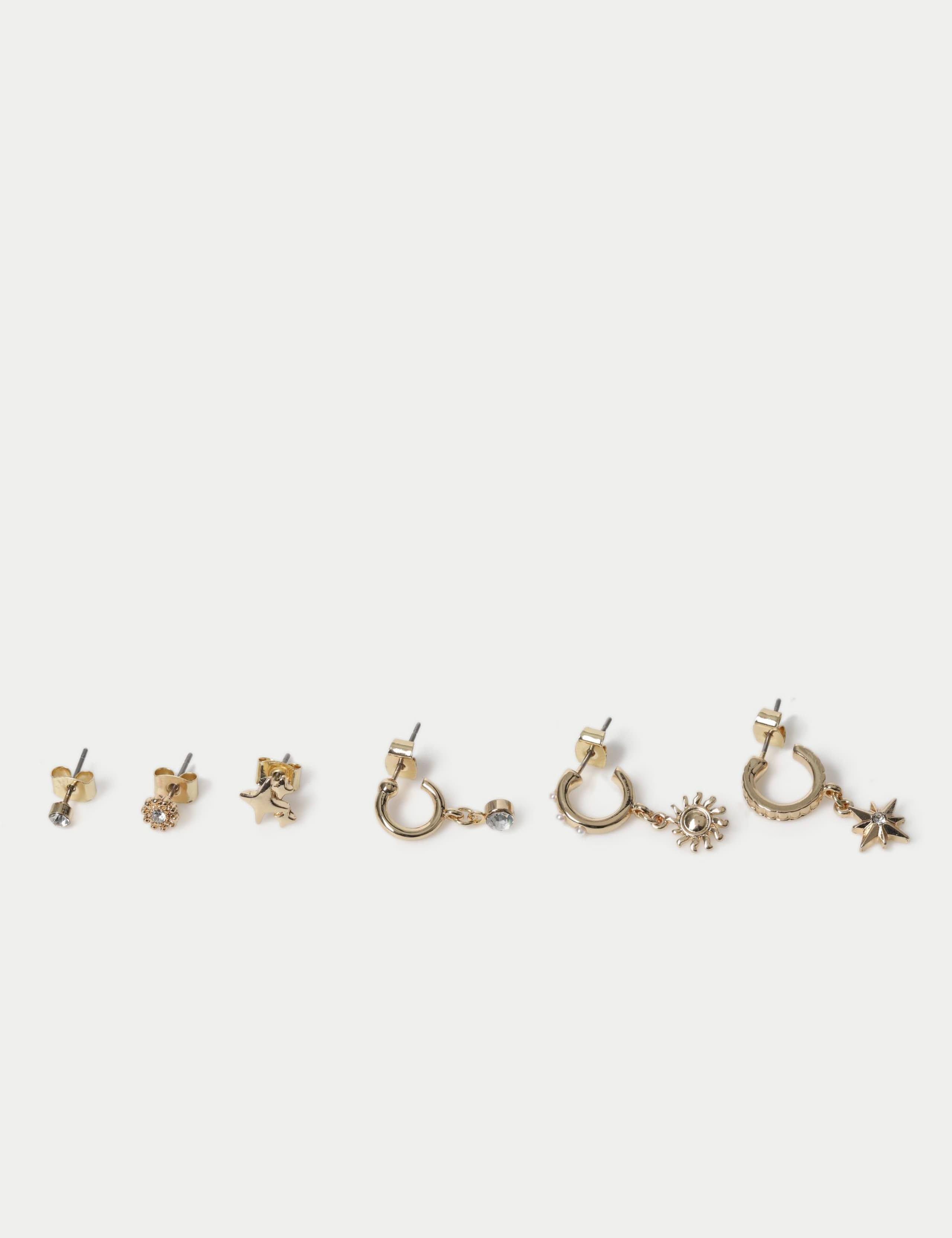 6 Pack Star and Pearl Effect Earrings, imported from the UK