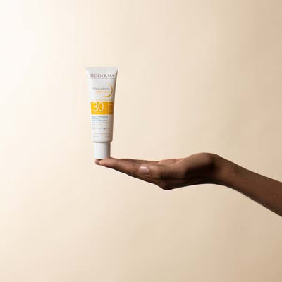 Superdrug Bioderma Photoderm AKN Mat Face Sunscreen SPF 30 40ml- Buy online at McGrocer
