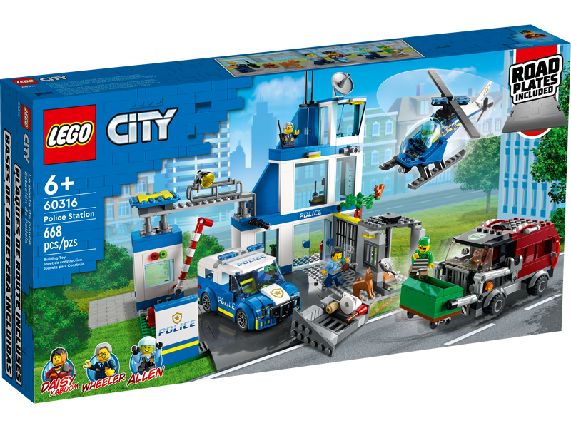 LEGO City Police Station set 668 pieces, imported from the UK