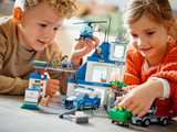 LEGO City Police Station set 668 pieces, imported from the UK