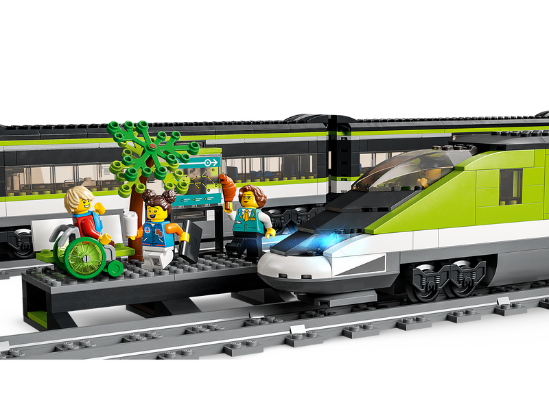LEGO Express Passenger Train 764 Pieces , UK version