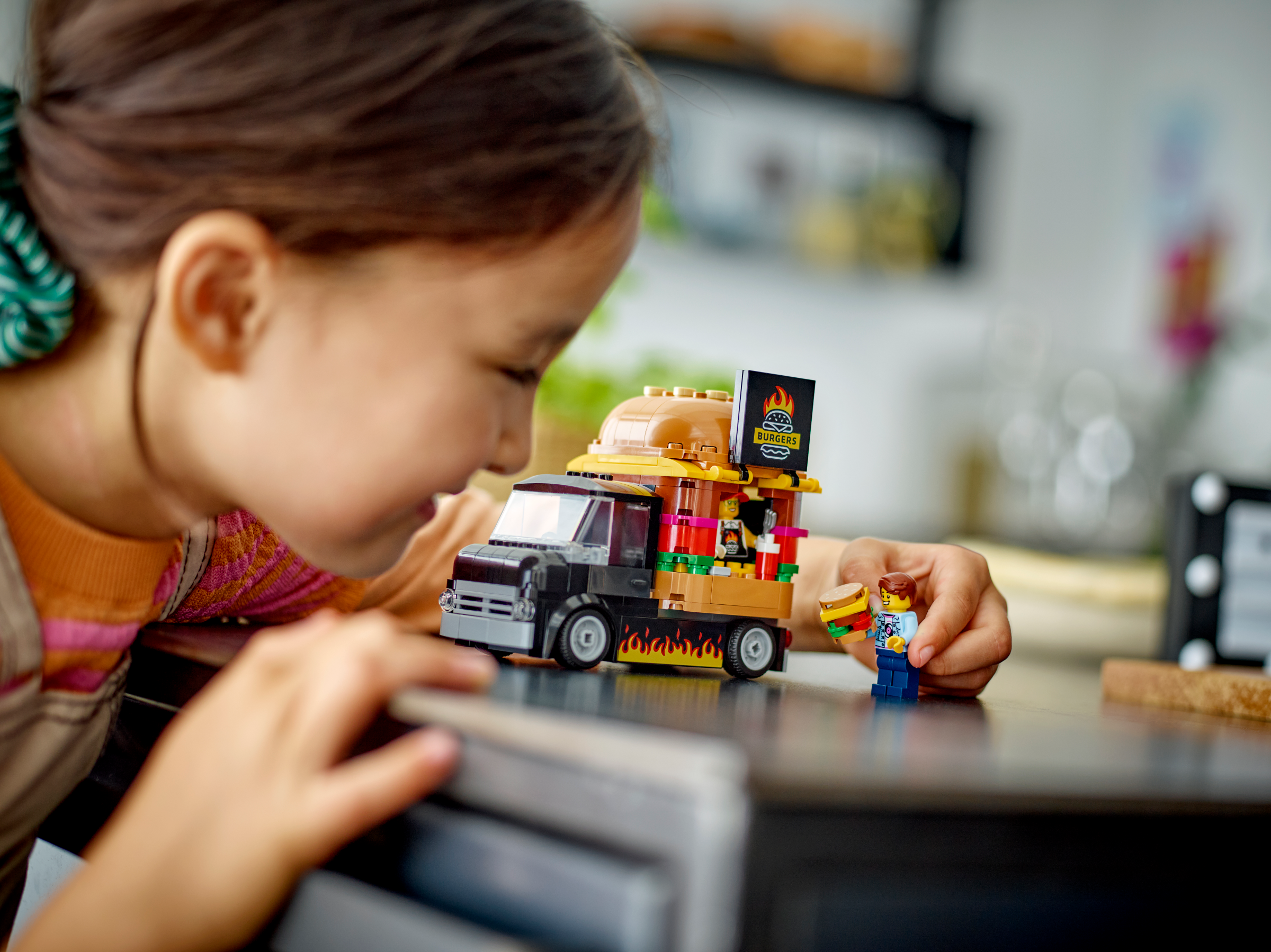 LEGO Burger Truck Building Set 194 Pieces - British product