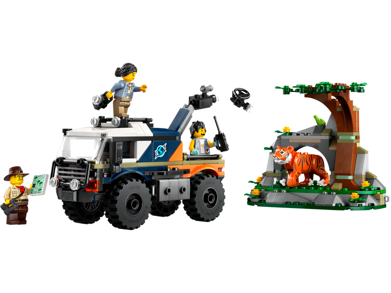 LEGO Jungle Explorer Off-Road Truck set 314 Pieces, imported from the UK