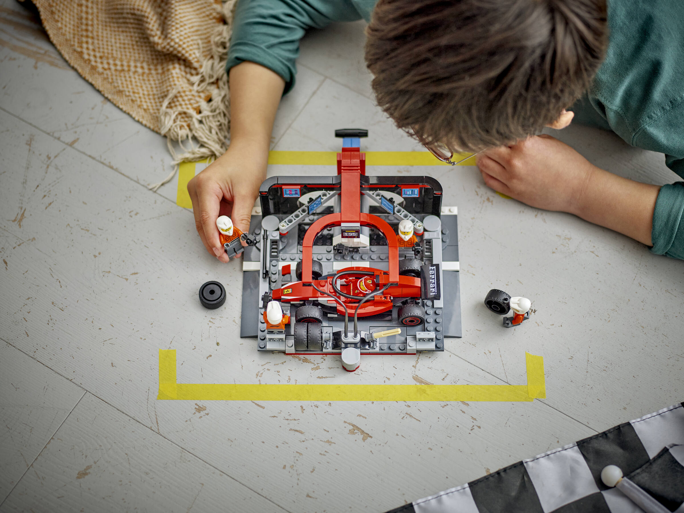 LEGO F1 pit stop building set with Ferrari car 322 pieces, imported from the UK