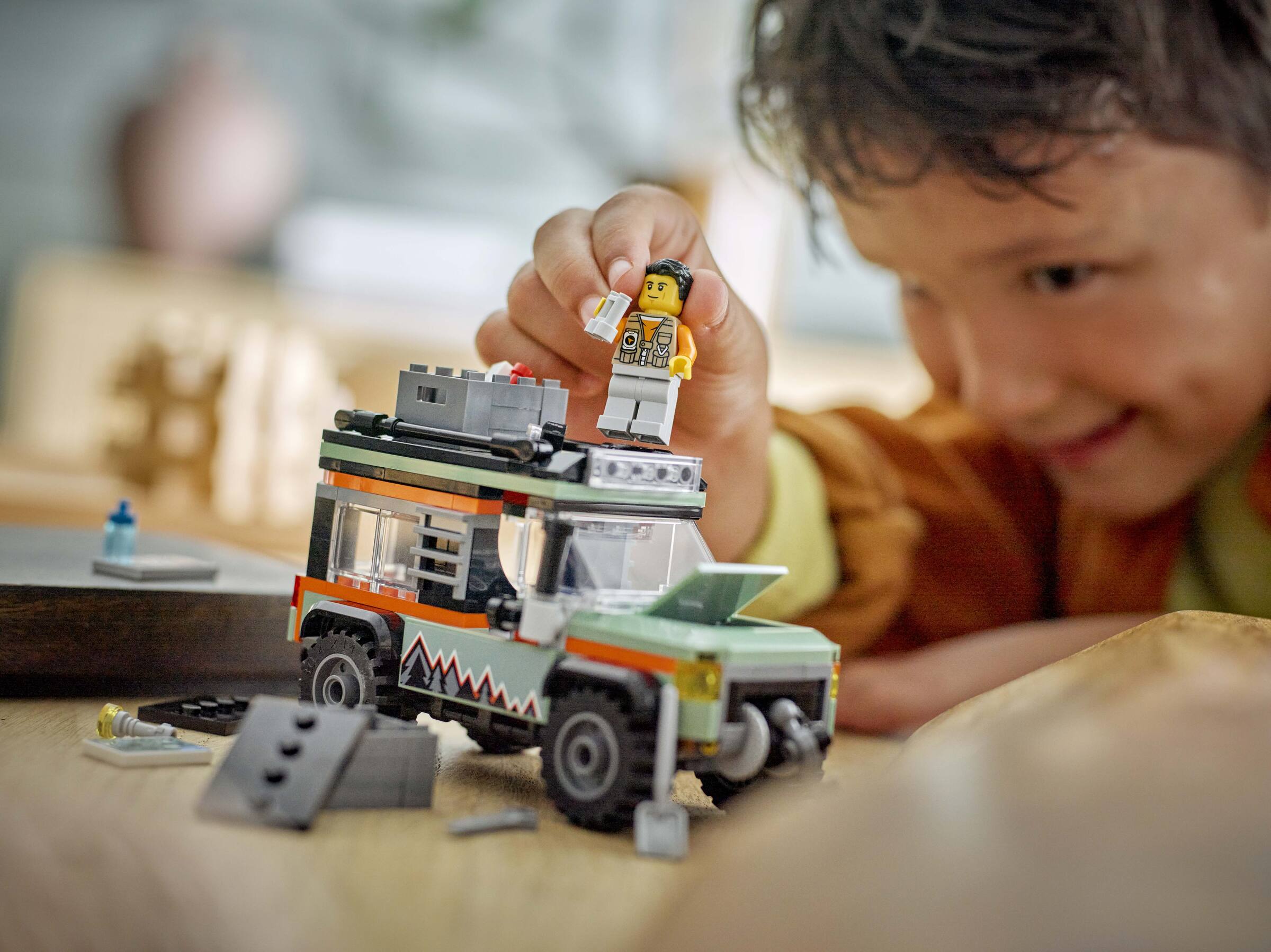 Lego City Off-Road 4x4 Mountain Truck 221 pieces, imported from the UK