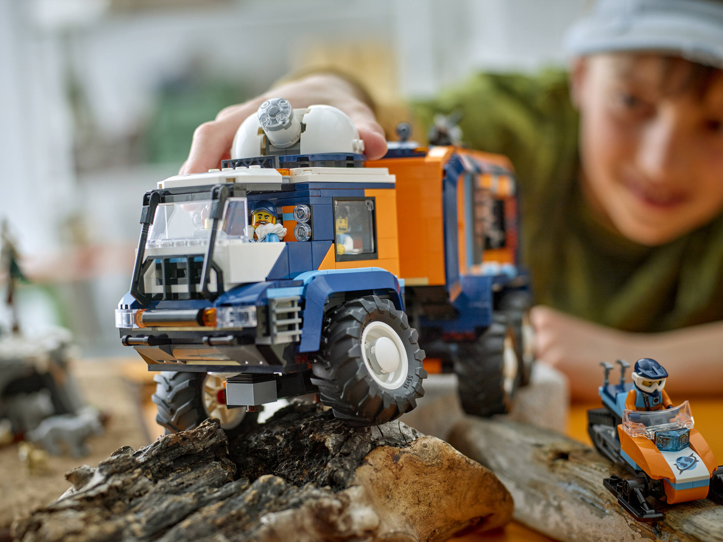 LEGO Arctic Explorer Truck 1064 Pieces - British product