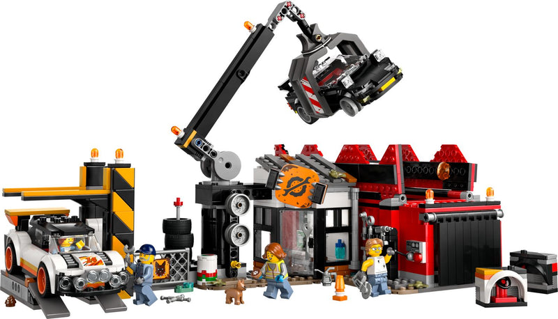 LEGO City Scrapyard with Cars building kit 871 pieces (British brand)