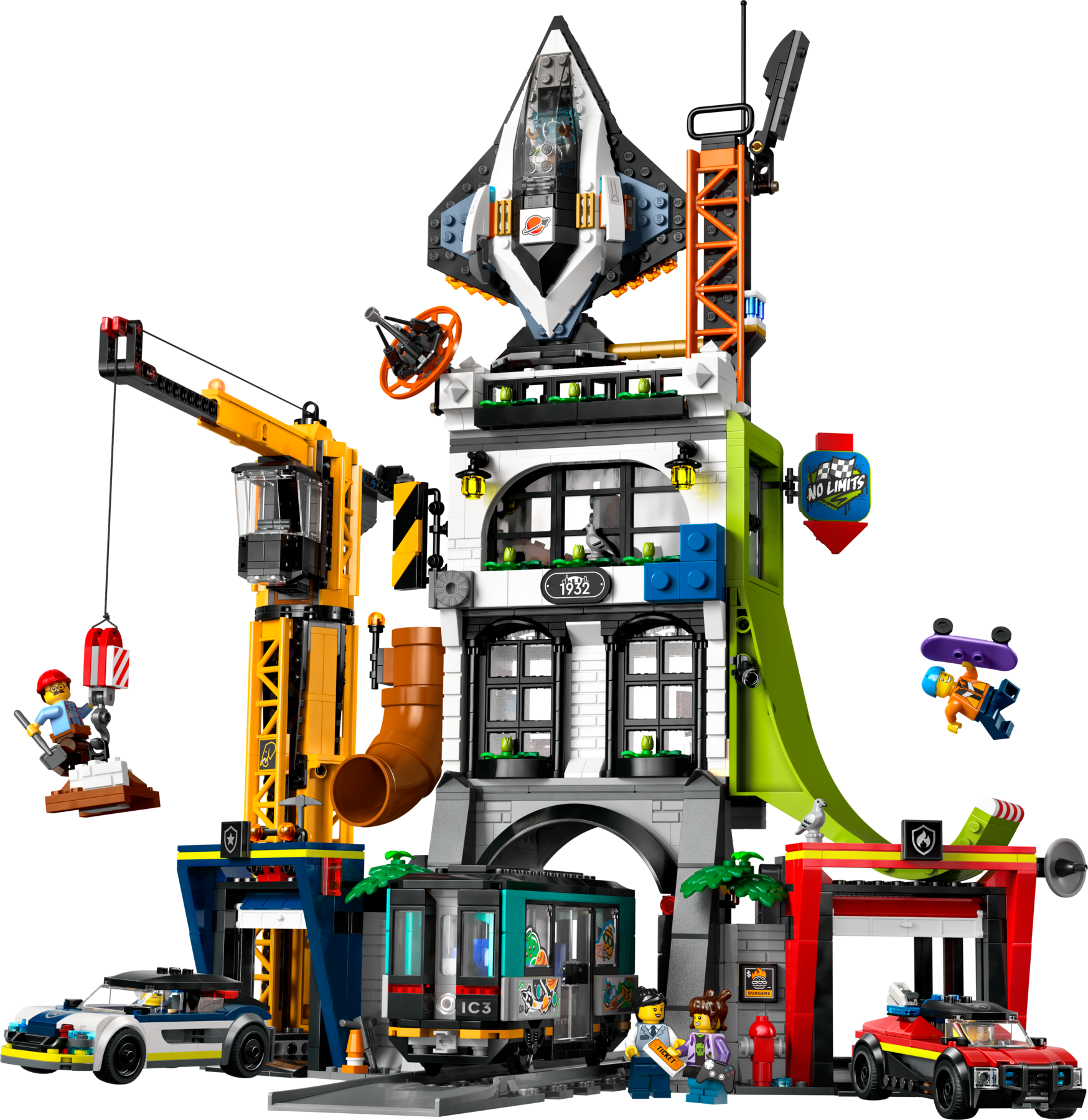 LEGO City Tower building set 1941 pieces with minifigures (British brand)