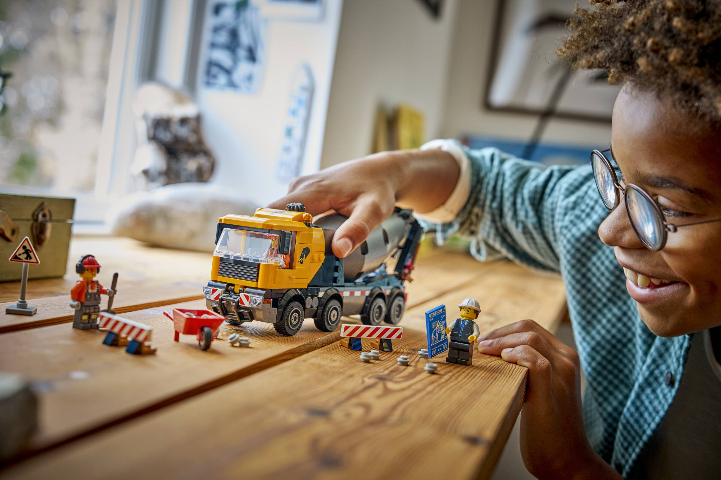 LEGO City Cement Mixer construction toy 371 pieces, imported from the UK