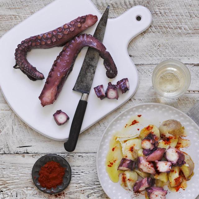 Brindisa Octopus Tentacles    250g GOODS M&S   