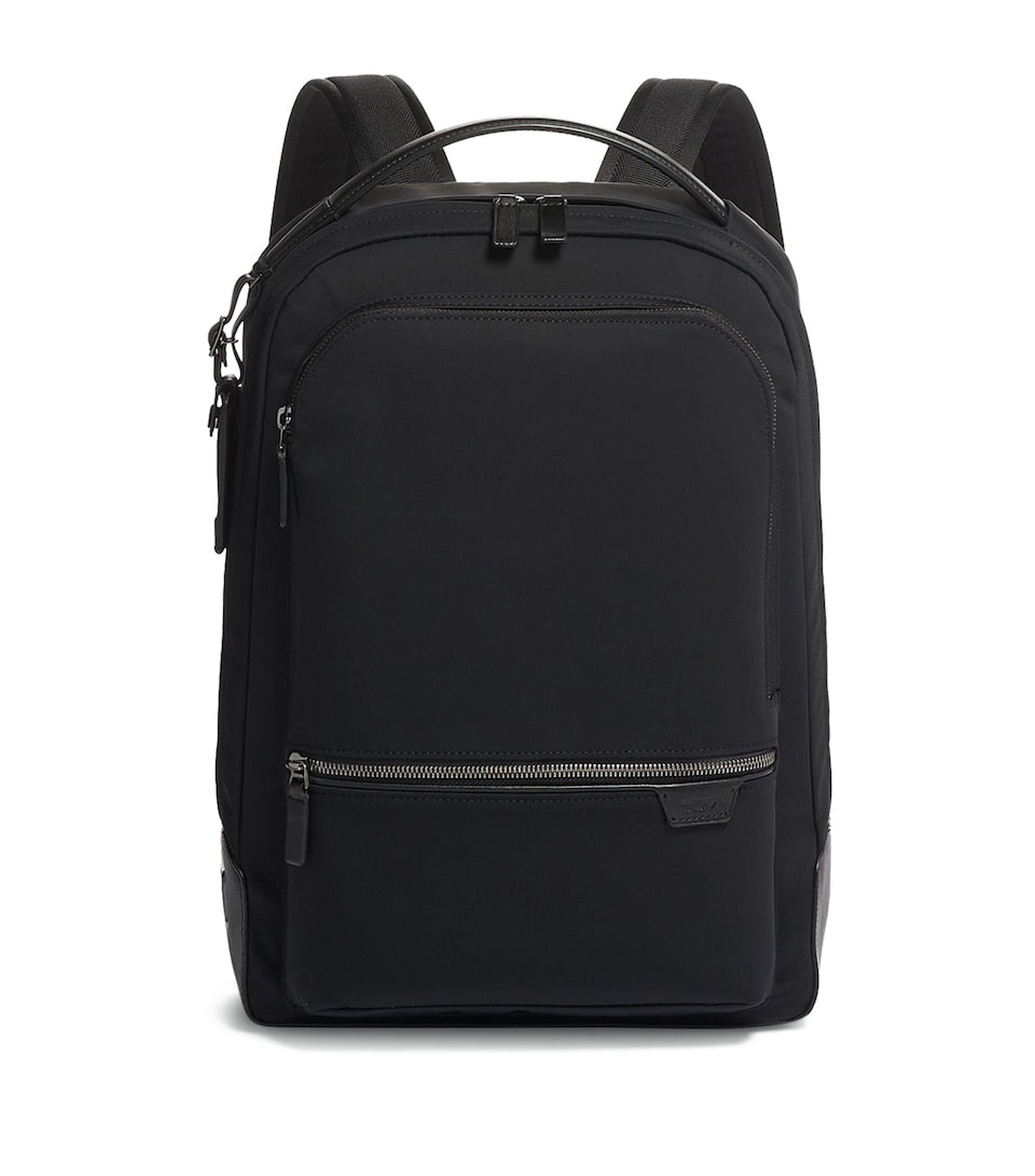 Sleek Backpack with Carbon Fibre Accents and USB Port, 43cm x 30.5cm x 14cm