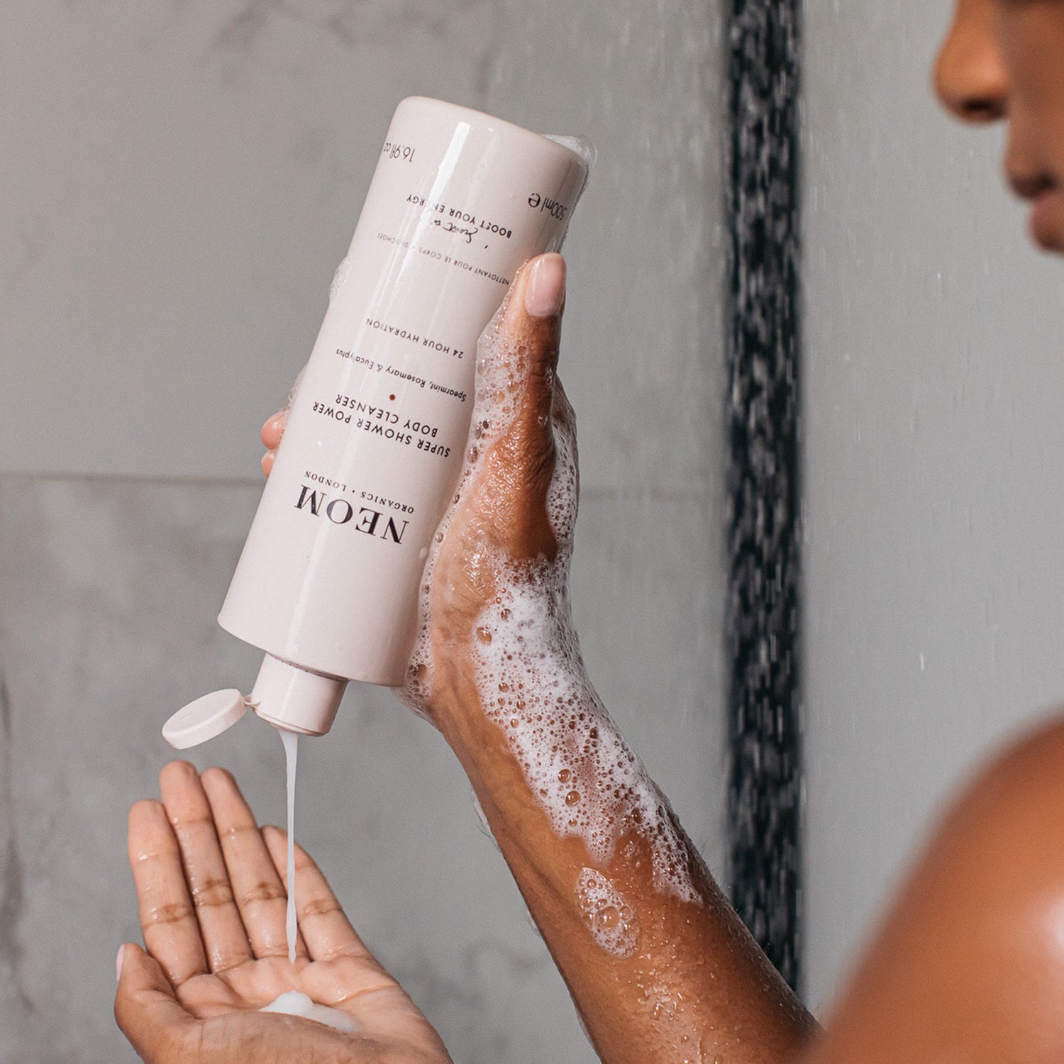 NEOM body cleanser Super Shower Power 500ml, UK version
