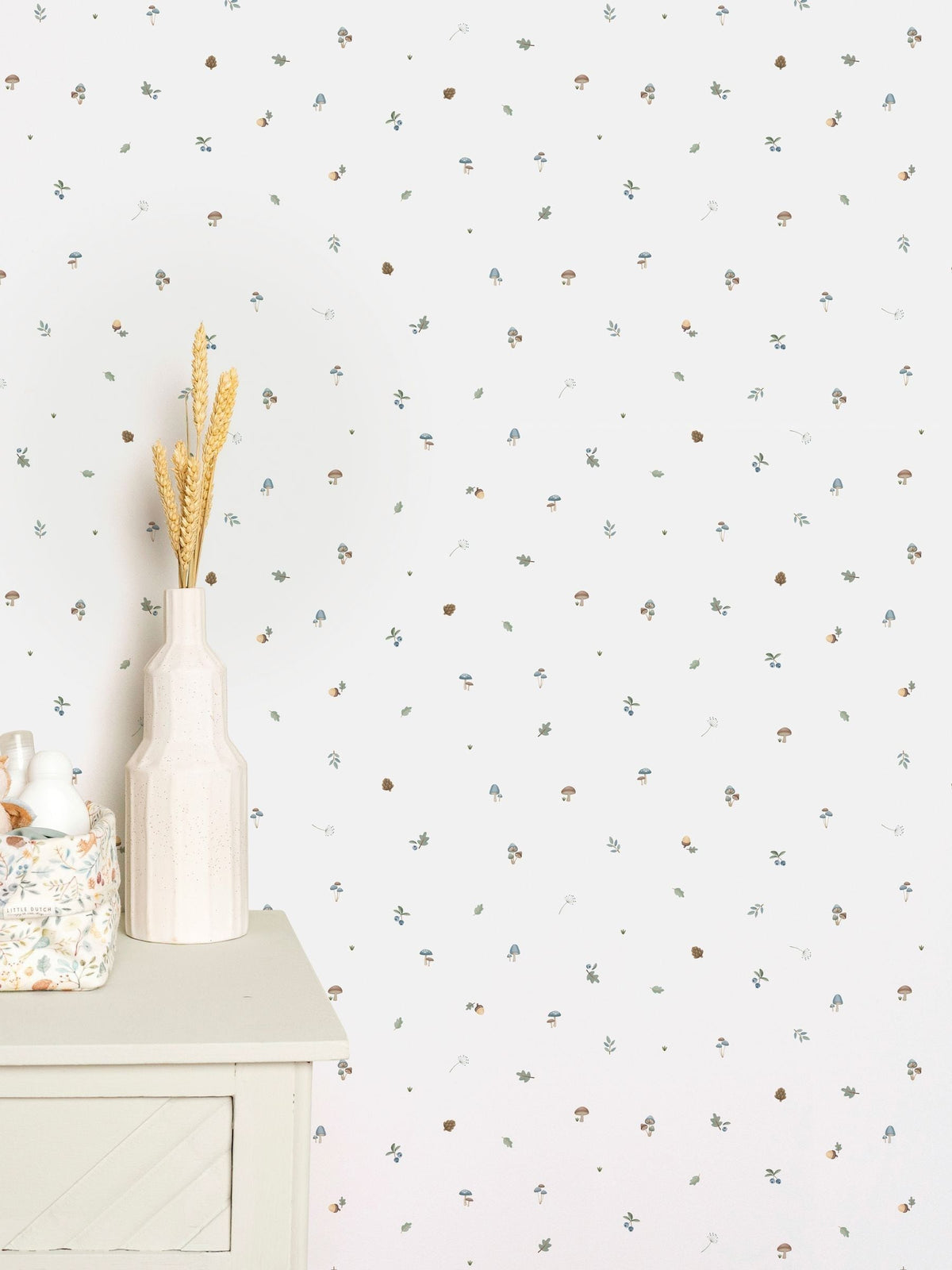 Little Dutch Whiteblue Forest Treasures wallpaper 10m - British product
