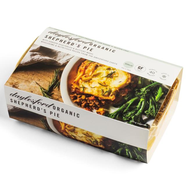 Daylesford Organic Shepherd's Pie   680g GOODS M&S   