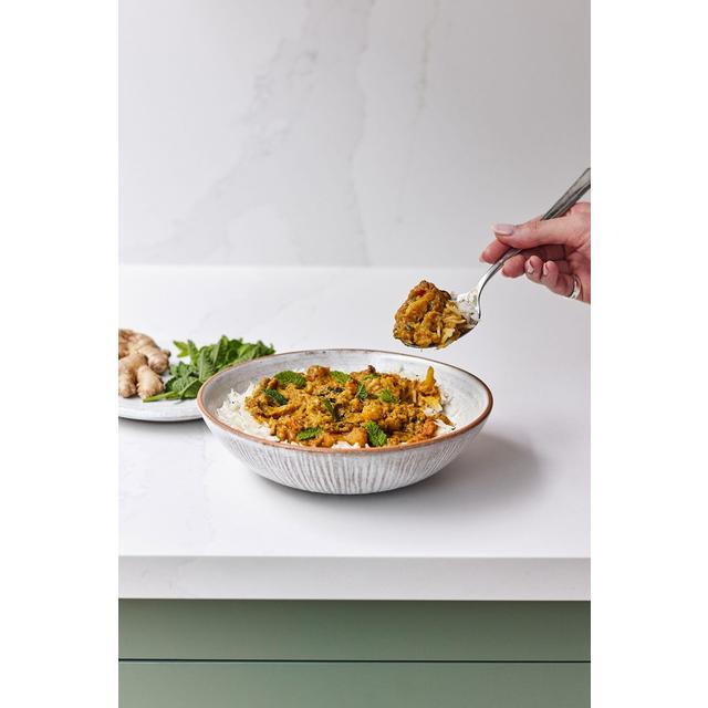 Plants by DE Cauliflower & Lentil Dhal   300g GOODS M&S   