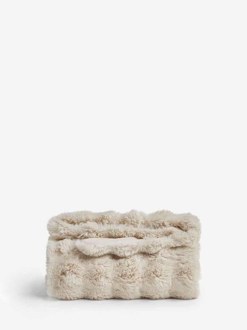 Oyster Aspen faux fur throw (British brand)