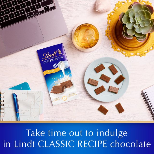 Lindt Classic Recipe Crispy Milk Chocolate Bar   100g GOODS M&S   