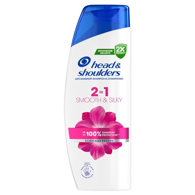 Head & Shoulders Smooth & Silky 2In1    330ml GOODS M&S   