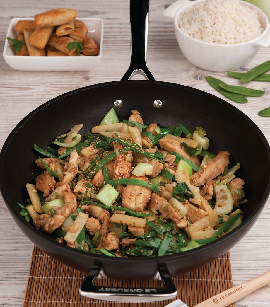 Le Creuset toughened non-stick stir-fry pan 30cm, UK version