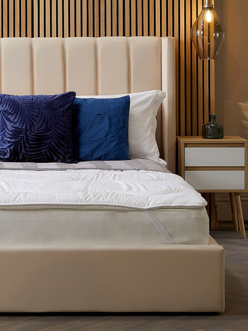 Snuggledown white mattress topper (British brand)