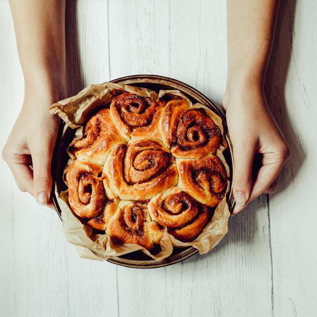 Mon Dessert Cinnamon Roll Kit