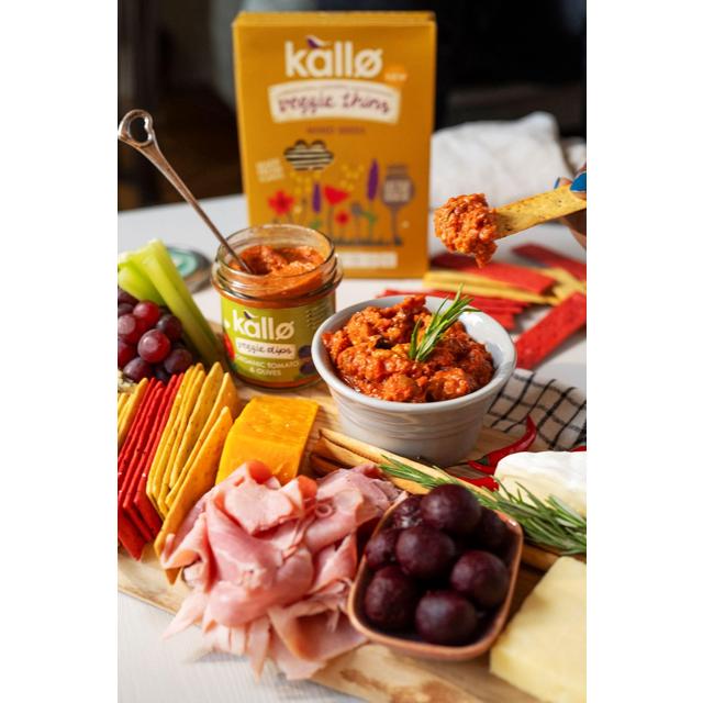 Kallo Veggie Dips Organic Tomato & Olive   135g GOODS M&S   