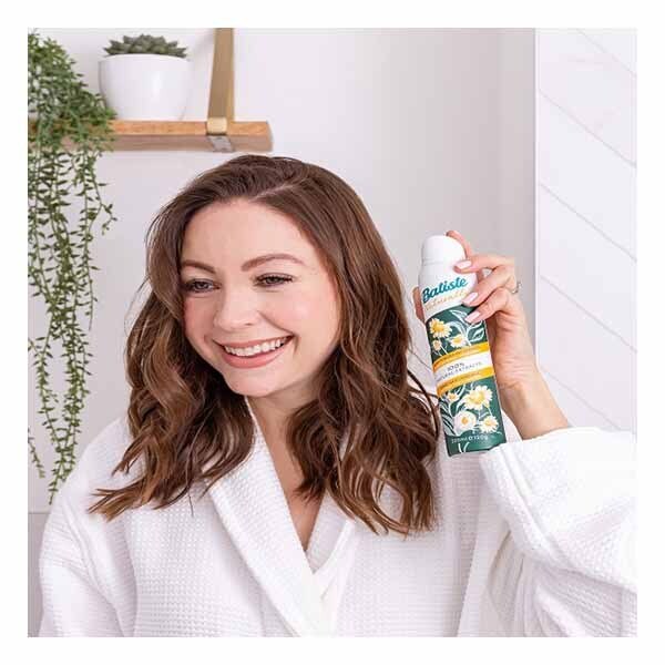 Batiste Naturally -  Green Tea & Chamomile 200Ml GOODS Superdrug   