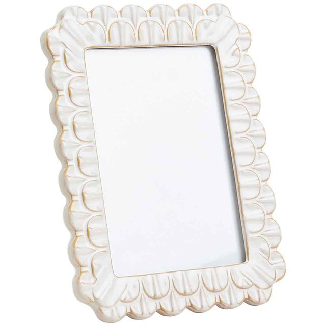 M&S Ceramic Scallop Photo Frame 5x7 inch White