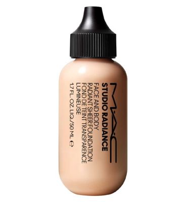 MAC Studio Radiance Face And Body Radiant Sheer Foundation GOODS Boots w0  