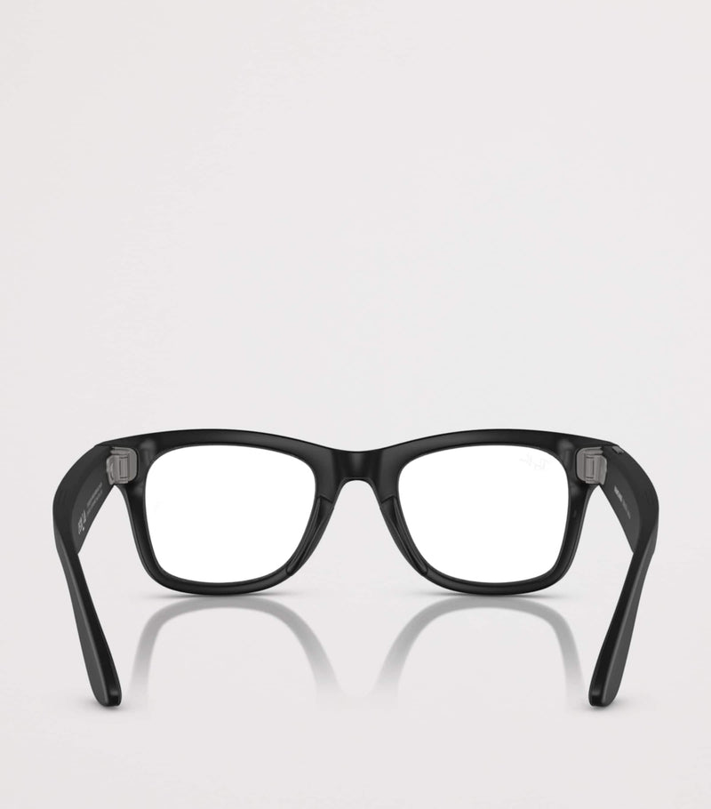 Ray-Ban Meta Headliner smart sunglasses with transition lenses - British product