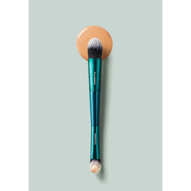 Truyu dual-ended complexion brush for foundation and concealer - British product