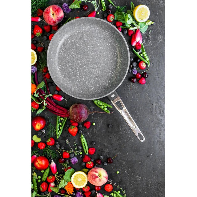 Masterclass cast aluminium frying pan 28cm, imported from the UK