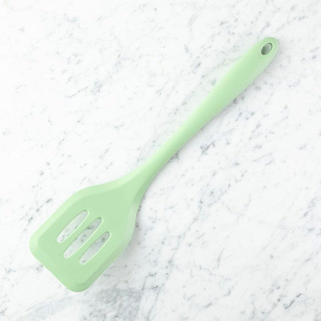 Taylors Eye Witness slotted turner green (British brand)